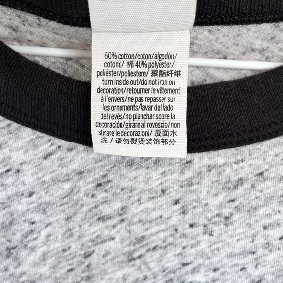 PINK Victoria’s Secret • Gray & Rose Gold Sequin PINK Tee Size Small - Picture 4 of 6